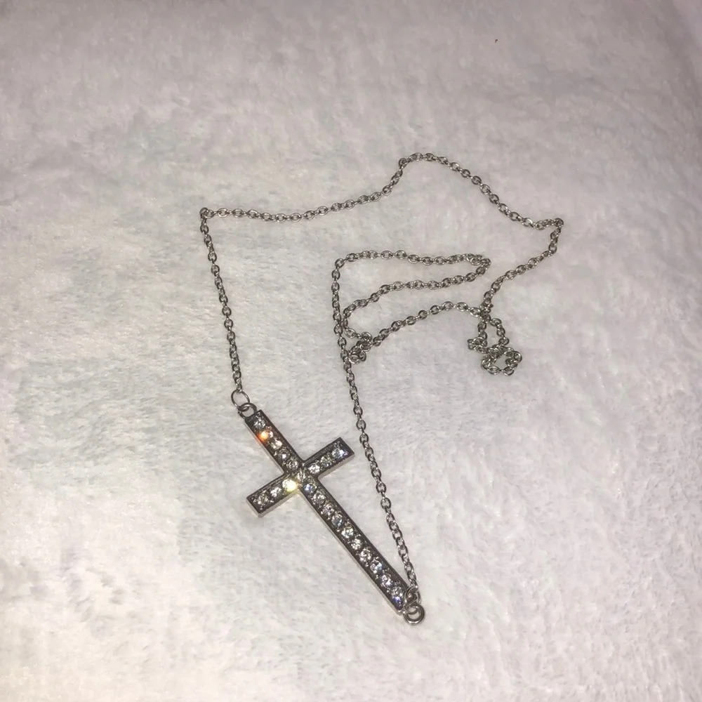 Silver Tone Sideways Cross Rhinestone Necklace Horizontal Religious Pendant 26in